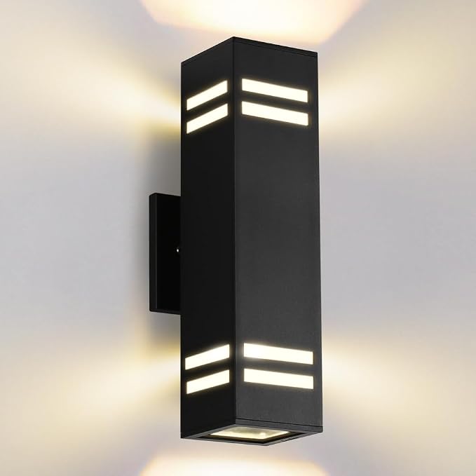 Cerdeco Aluminum Modern Outdoor Wall Light by Cerdeco