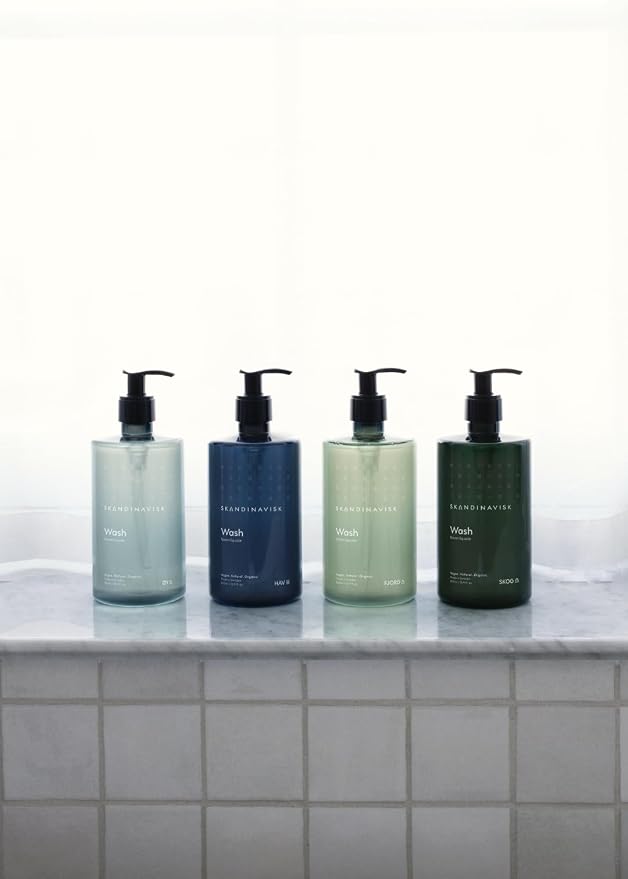 Skandinavisk FJORD Hand & Body Wash, Scent notes: Apple and pear blossom - Image 4
