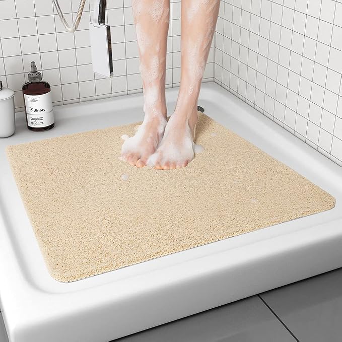 Non Slip Shower Mat, Comfortable Bath mat by Tchdio