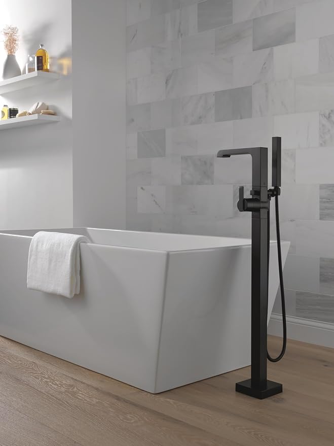 Delta Ara Freestanding Tub Faucet - Image 5