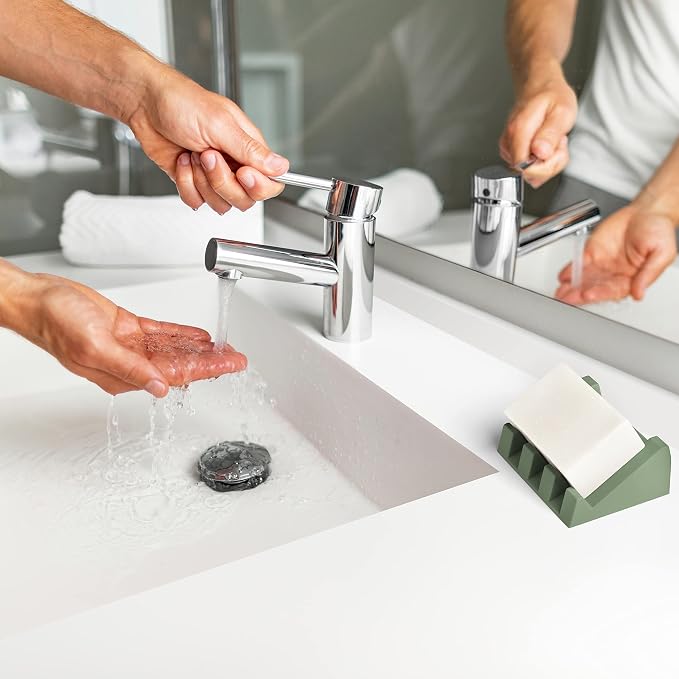 Silicone Soap Dish Self Draining Bar Soap Holder - Image 6