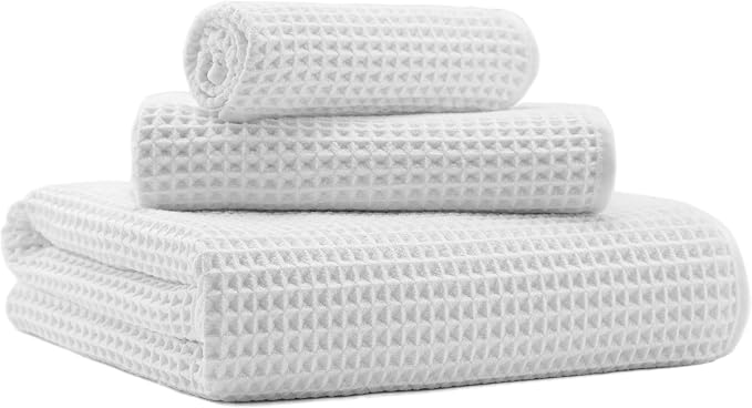 New Microfiber Waffle Bath Towels, 3 Pieces, Fast Drying, Lint Free, Includes by Unknown