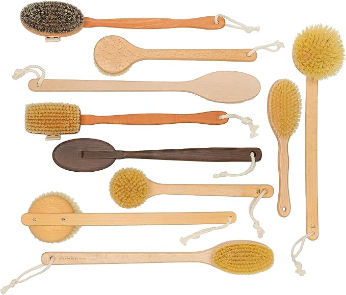 REDECKER Extra Long Beechwood Bath Brush - Image 8