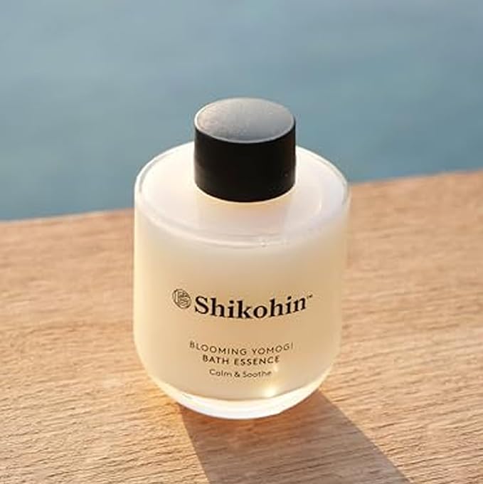 Blooming Yomogi Bath Essence: Milky Bath Oil - Image 6