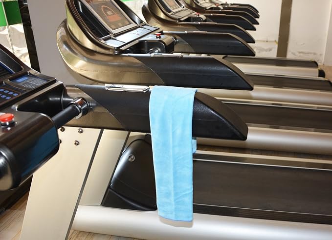 Gym Towels for Men & Women Microfiber Sports Towel Set Fast Drying & Absorbent - Image 4