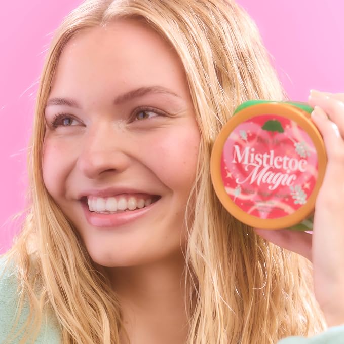 Tree Hut Mistletoe Magic Shea Sugar Scrub, Exfoliating & Hydrating Body Scrub - Image 6