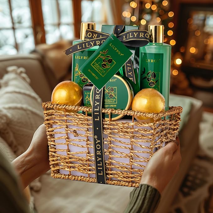 Bath and Body Gift Basket for Christmas - Image 6