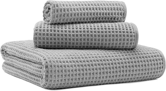 New Microfiber Waffle Bath Towels, 3 Pieces, Fast Drying, Lint Free, Includes by Unknown