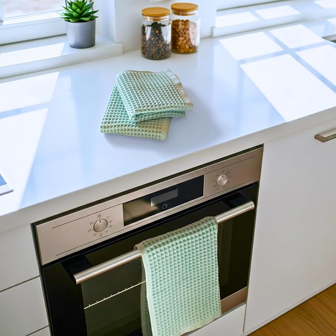 PÜSKÜL Organic Waffle Kitchen Towel 100% Turkish Cotton Set of 3 Ice Green - Image 2