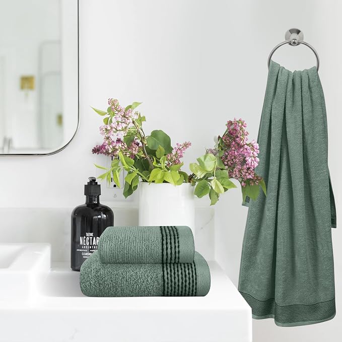 Belizzi Home Ultra Soft 3 Pack Cotton Towel Set, Contains a Bath Towel 28x55 - Image 3