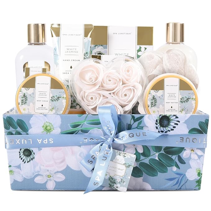 Gift Basket for Women, Spa Luxetique Spa Bath Kit, Bath Salt, Essential Oil by spaluxetique