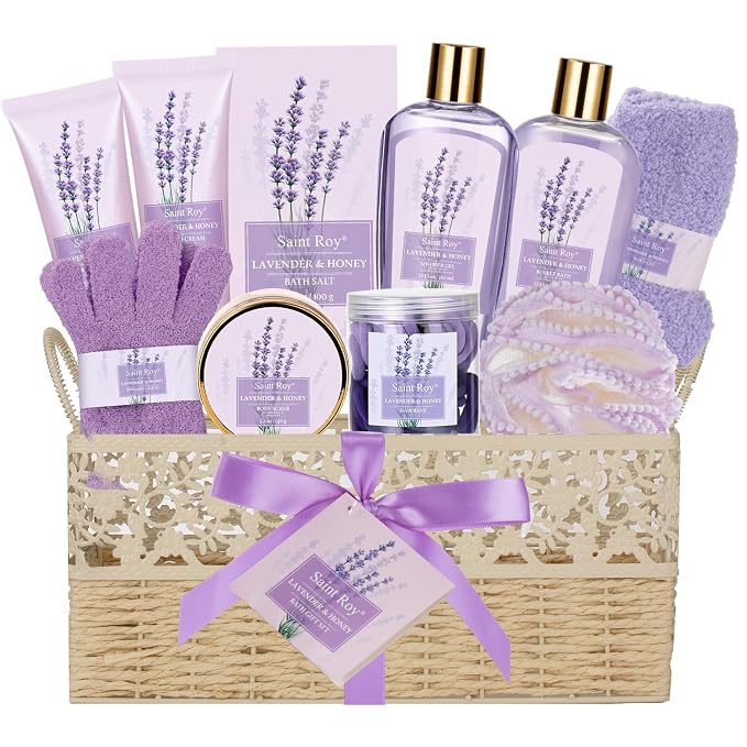 Christmas Gift Basket Set for Women by SaintRoy