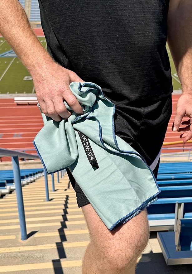 We Sweat’s Microfiber Gym Towels, Fast Drying Men & Women Workout Gear - Image 3