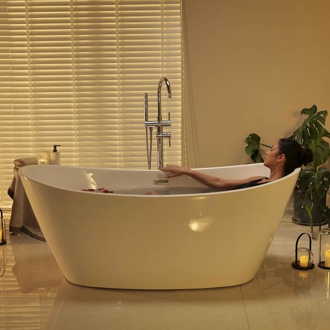 67" Luxury Freestanding Bathtub - Image 5