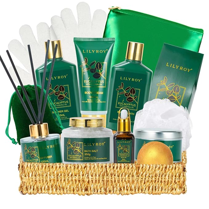 Christmas Gift Basket for Women and Men- 15-Piece Premium Eucalyptus Bath Gift by LILYROY
