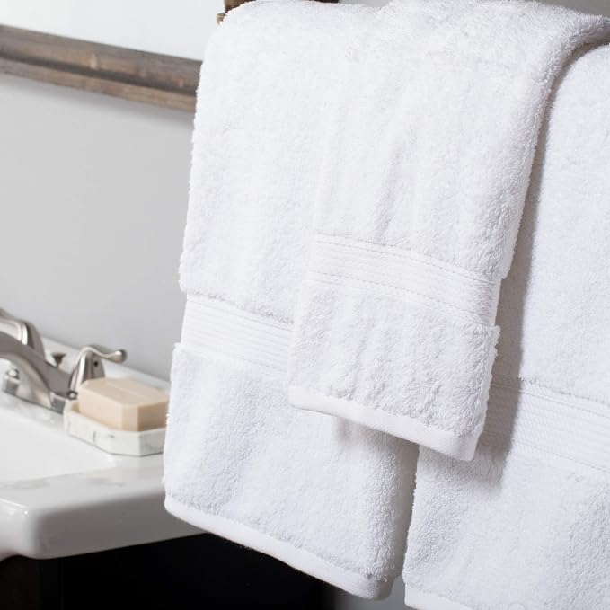BLUENILEMILLS Buckingham Egyptian Cotton 3-Piece Towel Set, Washcloths - Image 2