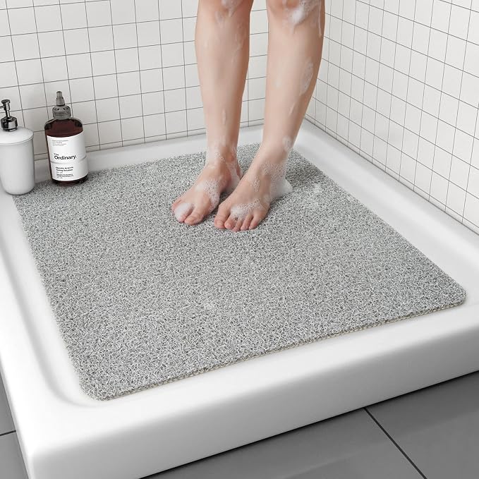 Non Slip Shower Mat, Comfortable Bath mat by Tchdio