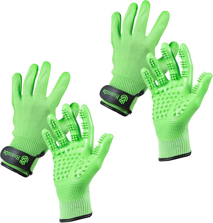 HandsOn Pet Grooming Gloves by HandsOnPatentedOriginalGroomingBathingGloves