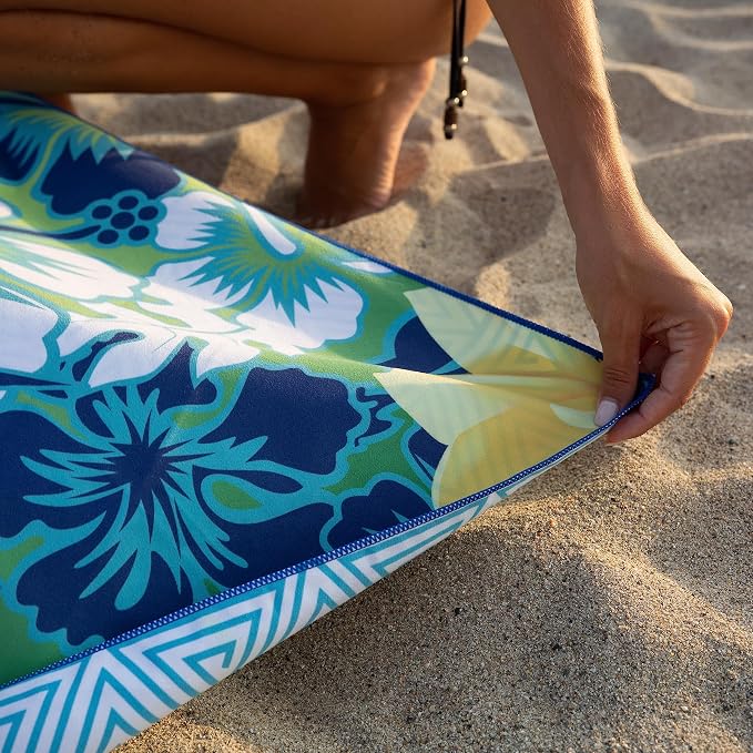 Elite Trend Microfiber Beach Towel - Image 3