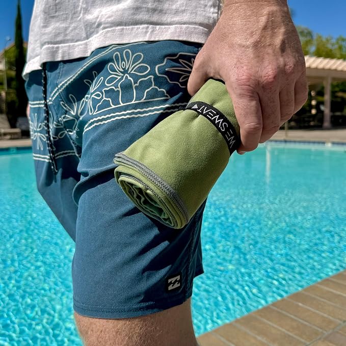 We Sweat's Microfiber Soft and Absorbent Gym Towels - Image 2