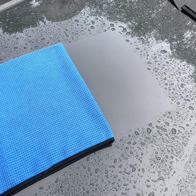 POLYTE Elite Microfiber Drying Towel - Image 2