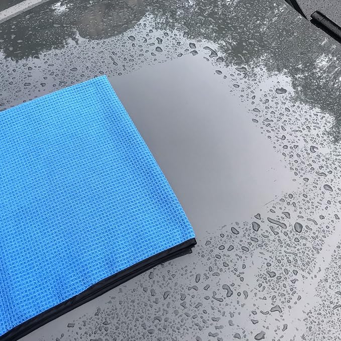 POLYTE Elite Microfiber Drying Towel - Image 2