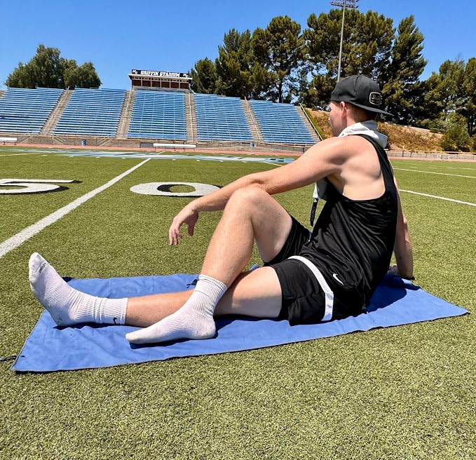 We Sweat's Microfiber Soft and Absorbent Gym Towels - Image 6